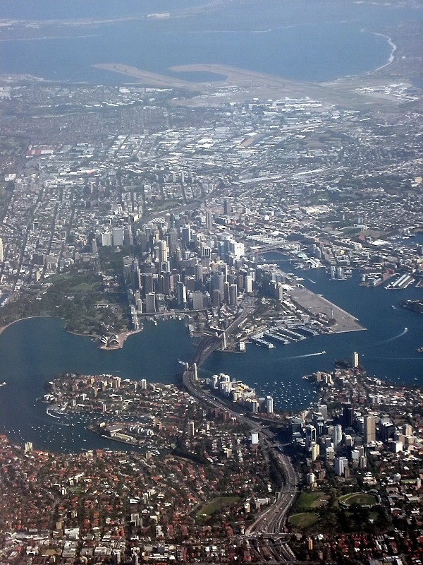 2009-11-06 22-05-28.jpg - Landeanflug auf Sydney